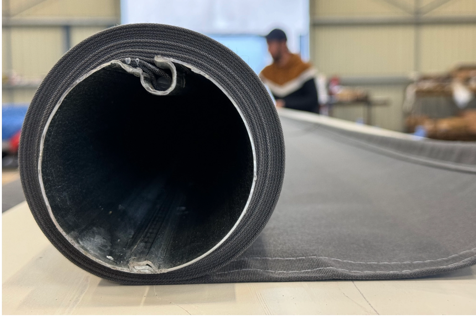 Toile Dickson gris anthracite sur store banne à Pessac